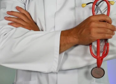 Doctor providing patient care through CoraDoc GLP-1 telehealth services